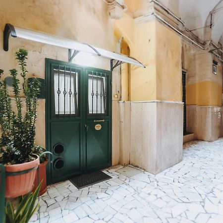 Bnb Quartieri 33 Napoli Eksteriør billede